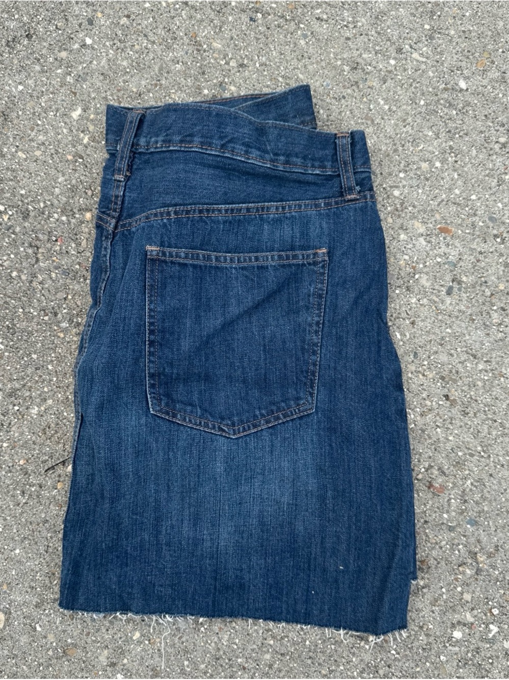 GAP Indigo Button-Front Denim Mini Skirt - Picture 2 of 2